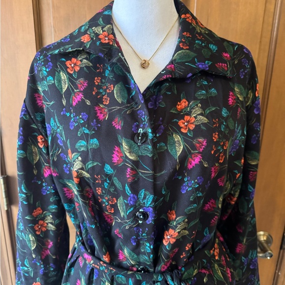 Custom Made Dresses & Skirts - Vintage Floral Button-Front Midi Dress in Black with Multicolor Bloom